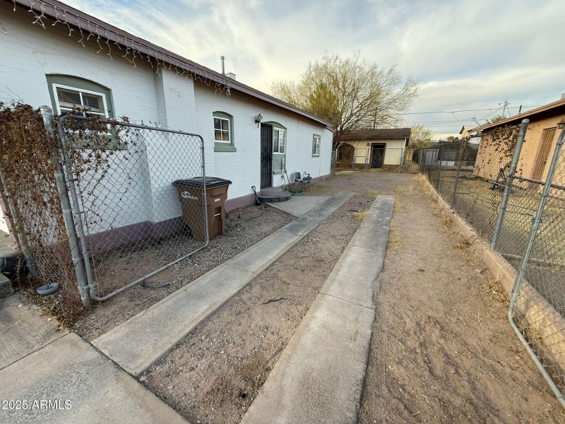 WhatsApp Image 2025-01-24 at 4.56.25 PM