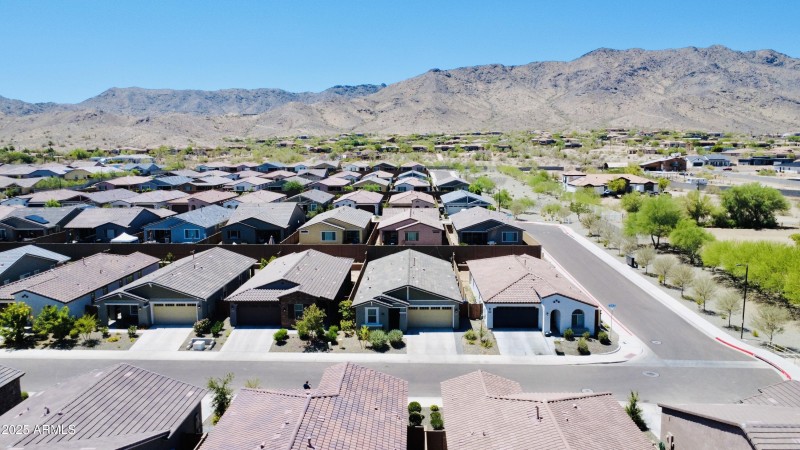 8D0884B6-C8F1-4F03-951E-EA269E7FFDD9_1_2