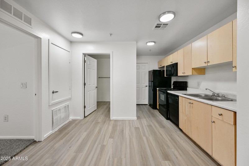 8-3065N67A235-ocupix