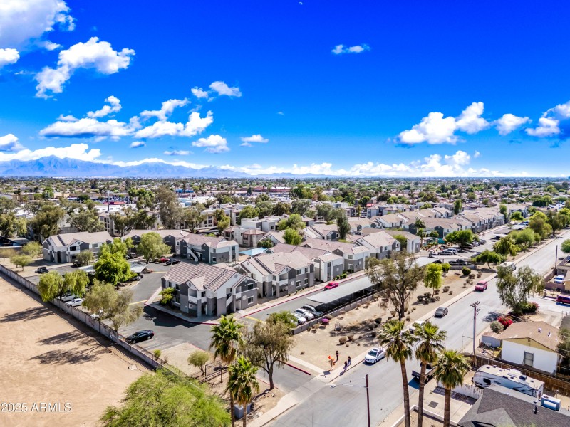 27EVA-3065N67A-ocupix-Comm-G-SS