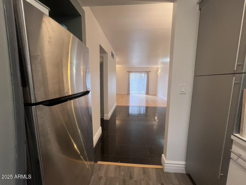 0EF3FD2C-D13B-4E8D-9289-C9FE3BD76821_1_1