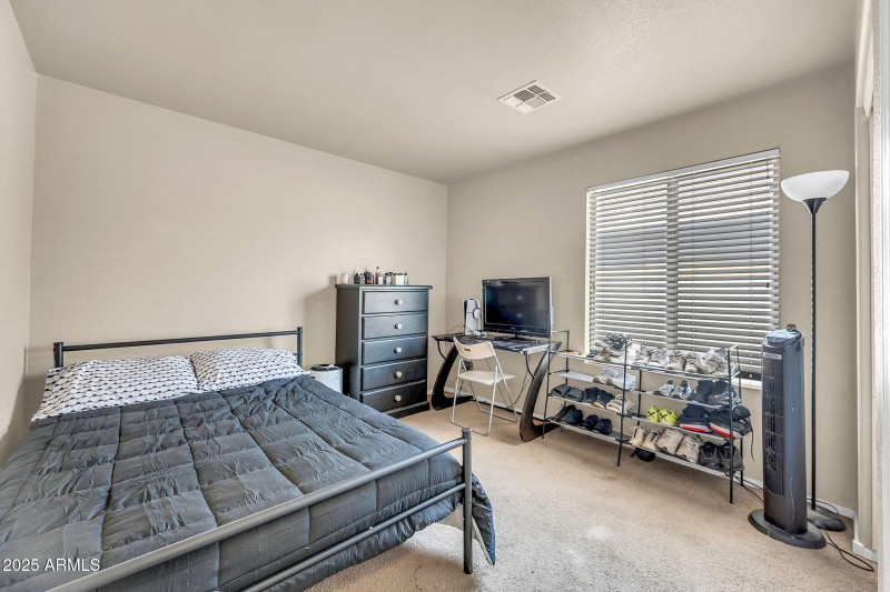 1147 E Harvest Rd-27