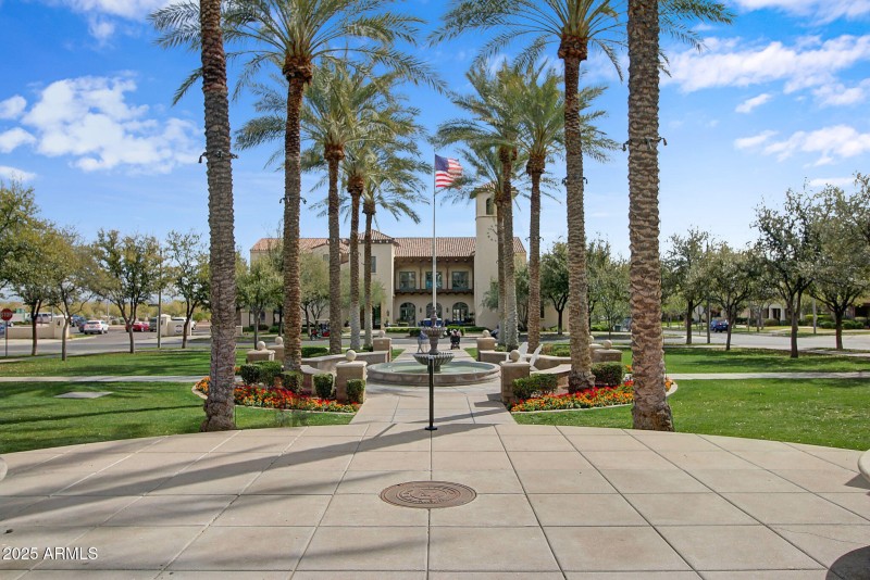 CenteronMainandVillageGreen