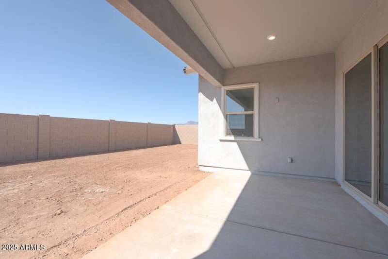 Tri Pointe Blossom Rock 490 - Coverd Out