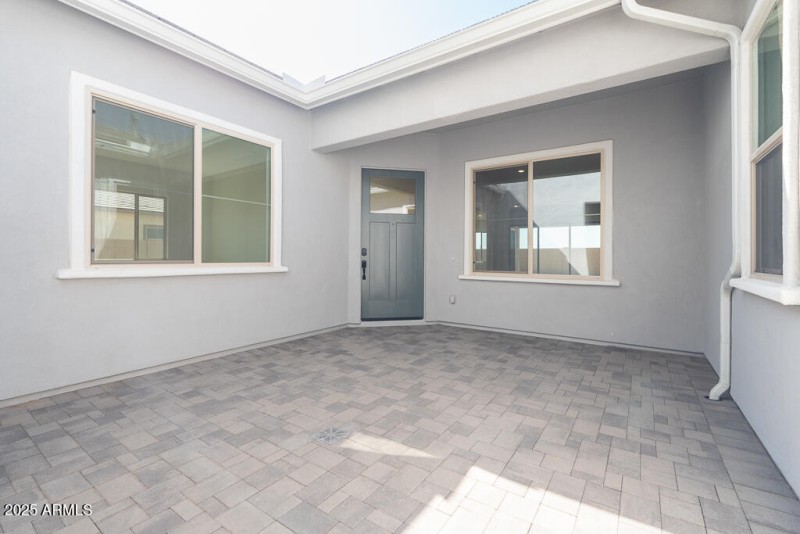 Tri Pointe Blossom Rock 490 - Front Outd