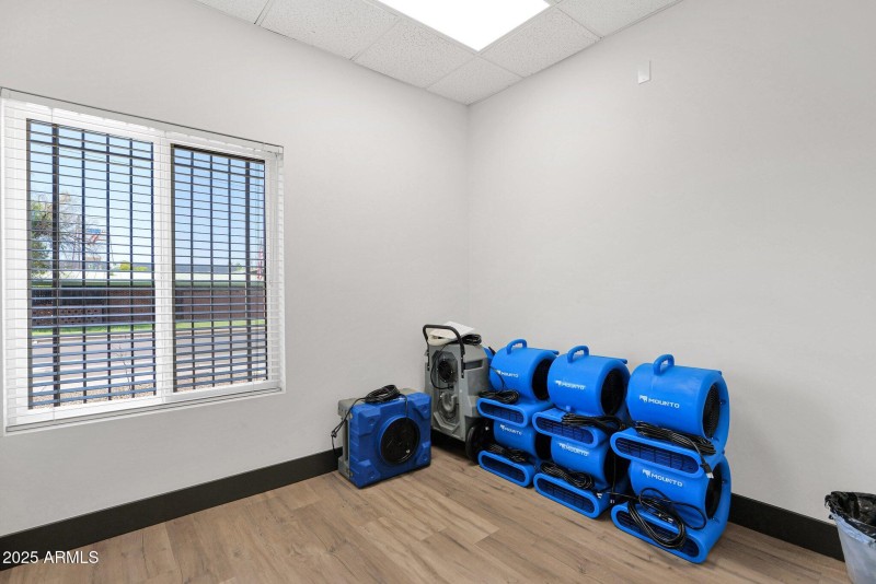 Office 6