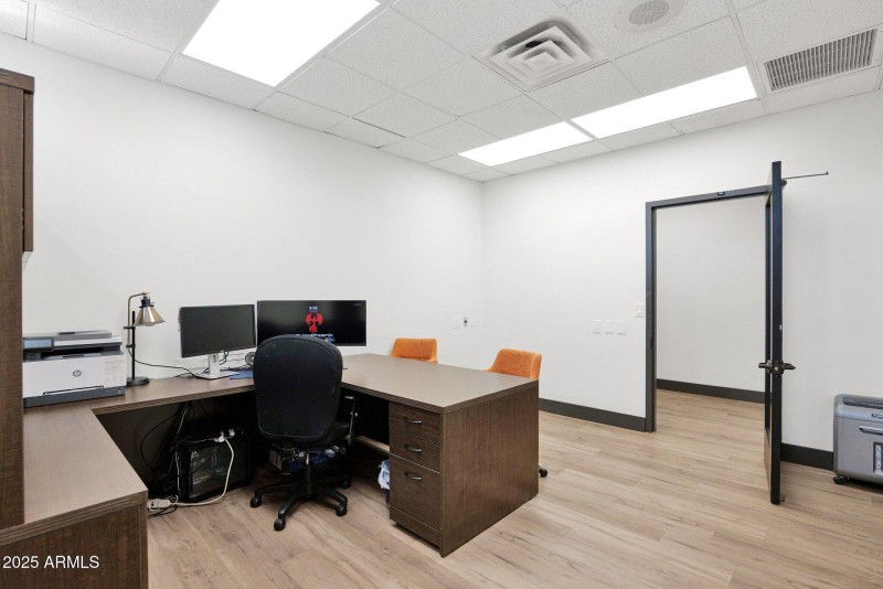 Office 3