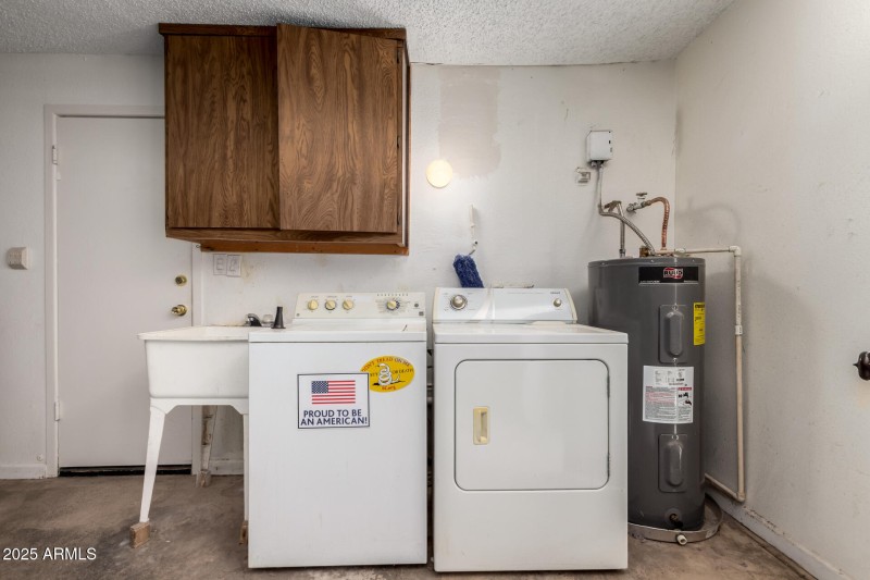 Efficient Laundry Utility Area