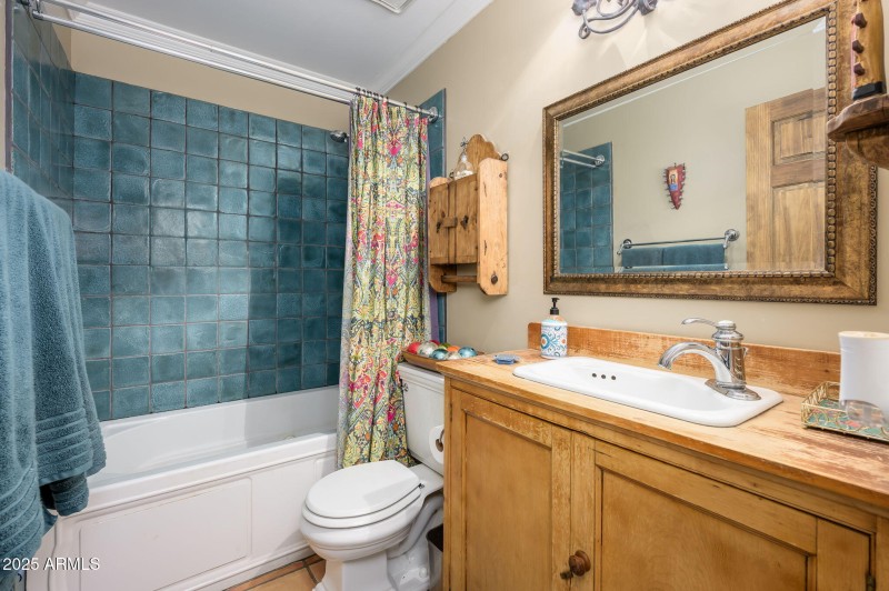 12-web-or-mls-Crocus-2