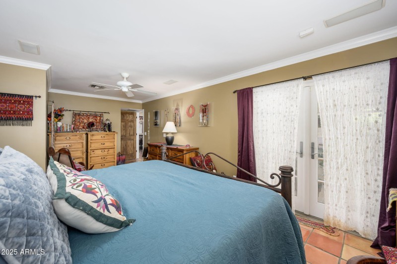 52-web-or-mls-Crocus-7