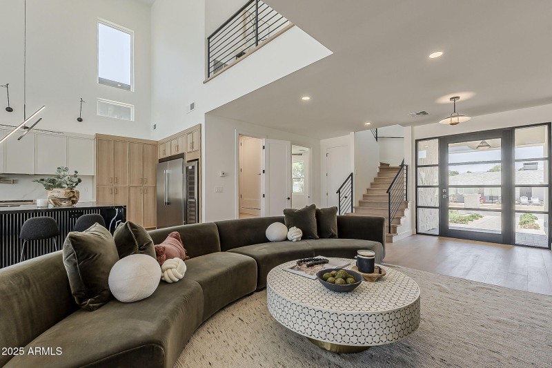 7-web-or-mls-Piccadilly-7