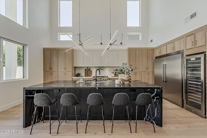 18-web-or-mls-Piccadilly-18