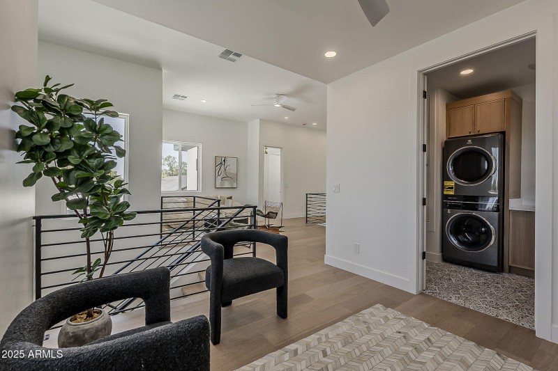 40-web-or-mls-Piccadilly-40