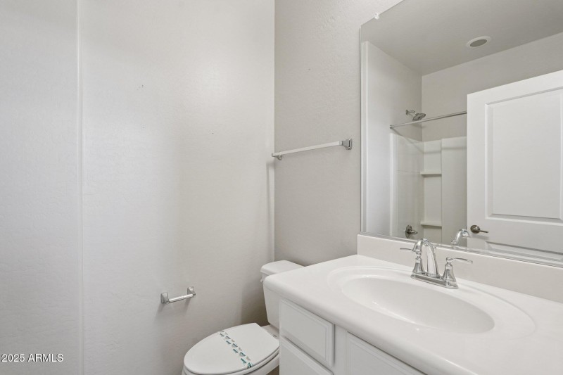 29-web-or-mls-W Encanto Blvd-2106-025
