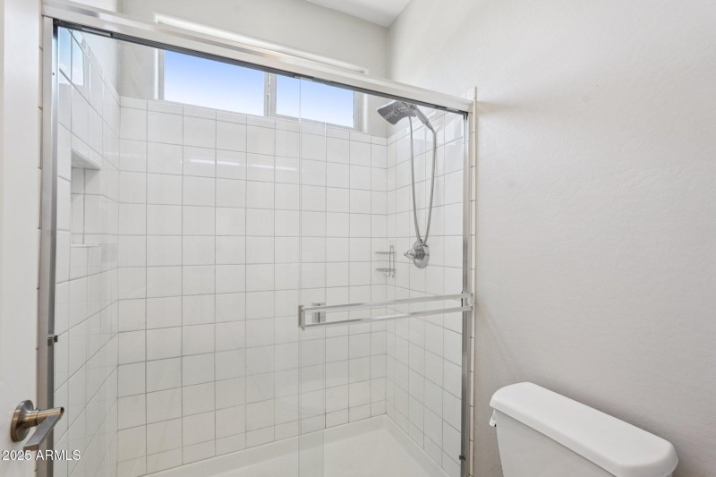 38-web-or-mls-W Encanto Blvd-2106-032