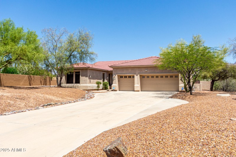 Grand Entry and Natural Privacy