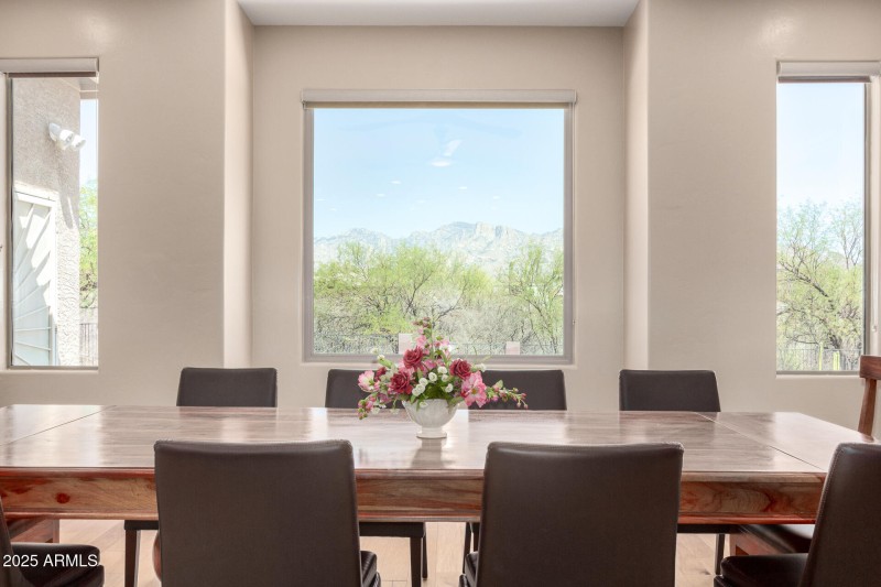 Picture Window Mountain Views