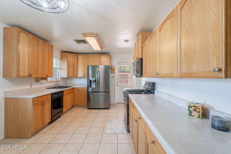 17-web-or-mls-Phoenix-17