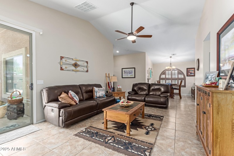 Spacious living room