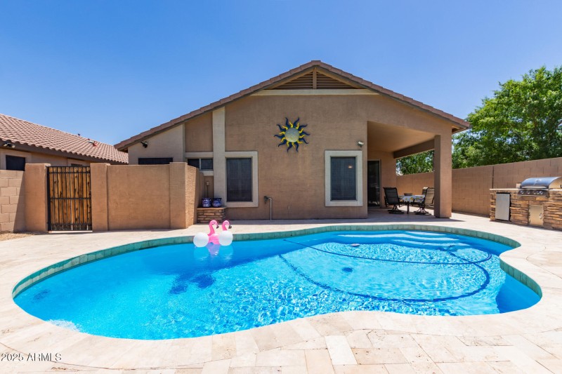 Immaculate, heated pool