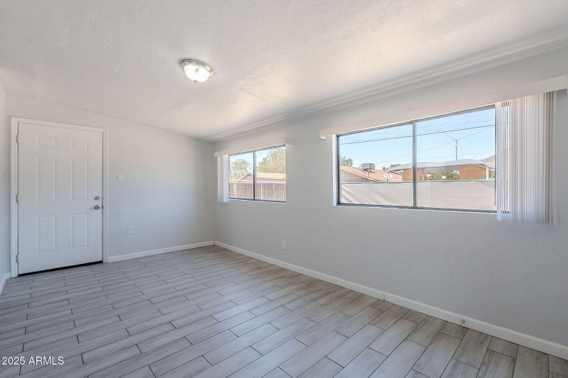 18-web-or-mls-North-18