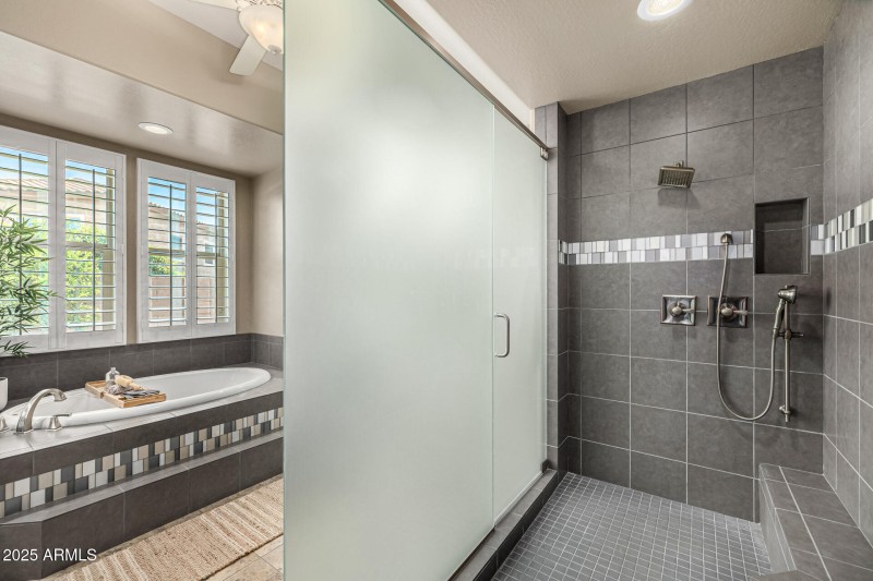 Large Double Shower