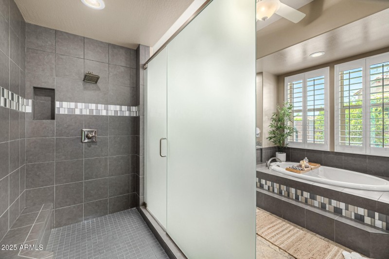 Large Double Shower