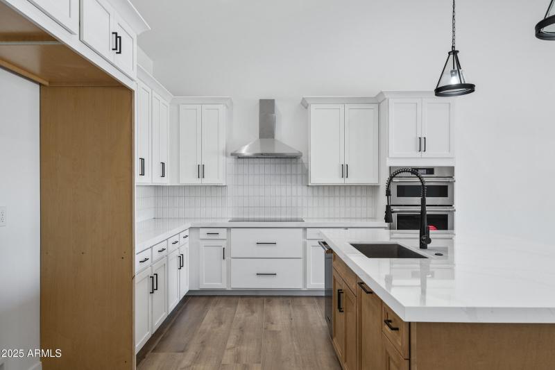 3989 E Freeman Ln-19