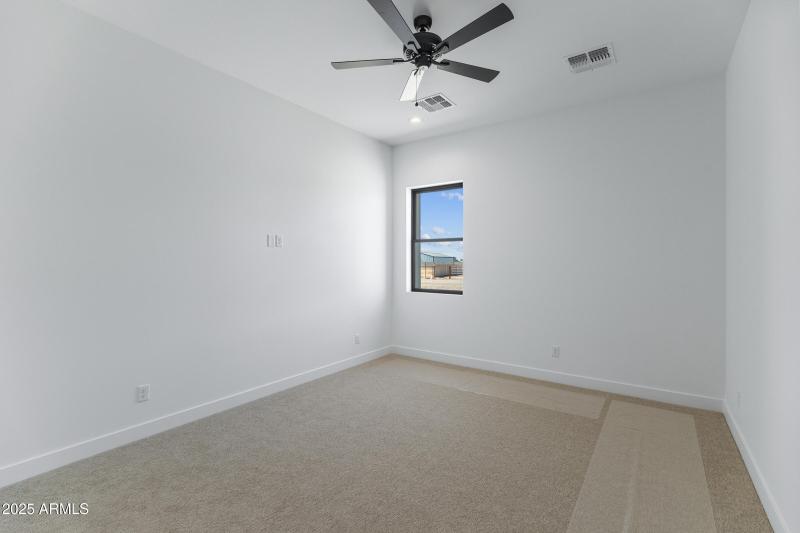 3989 E Freeman Ln-27