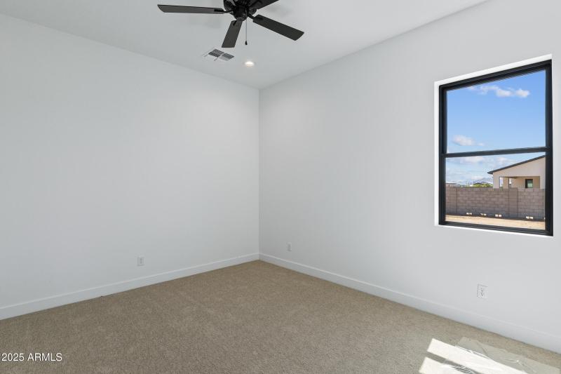 3989 E Freeman Ln-29