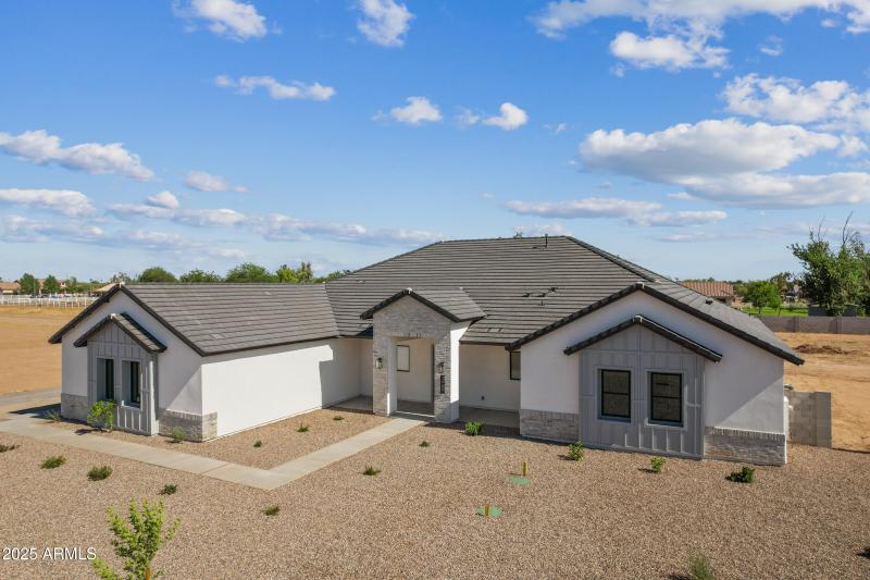 3989 E Freeman Ln-64