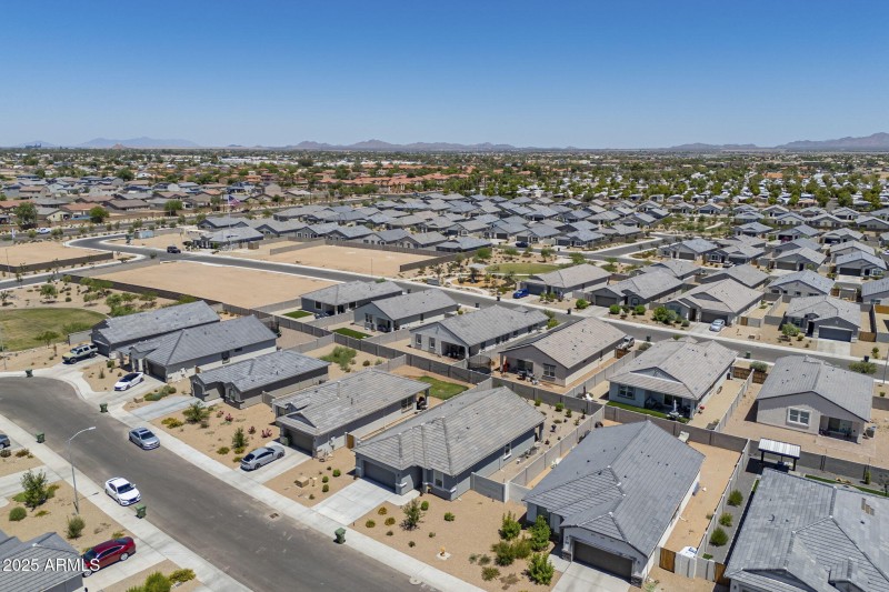 50-web-or-mls-Squire-50