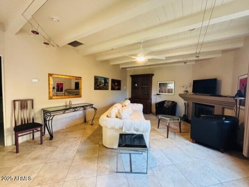 2nd Gues House Living Room