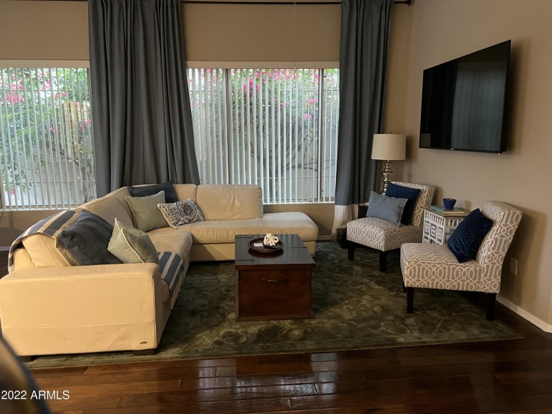 B8AFB543-3DC7-4F17-8F01-BA05F778DEBB