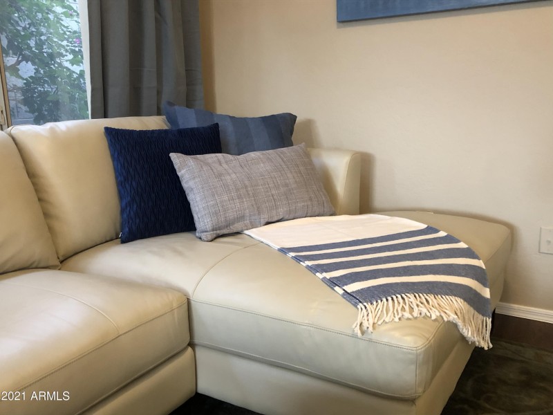 420C2FB7-47F9-43D0-A48A-66313E94DEA6