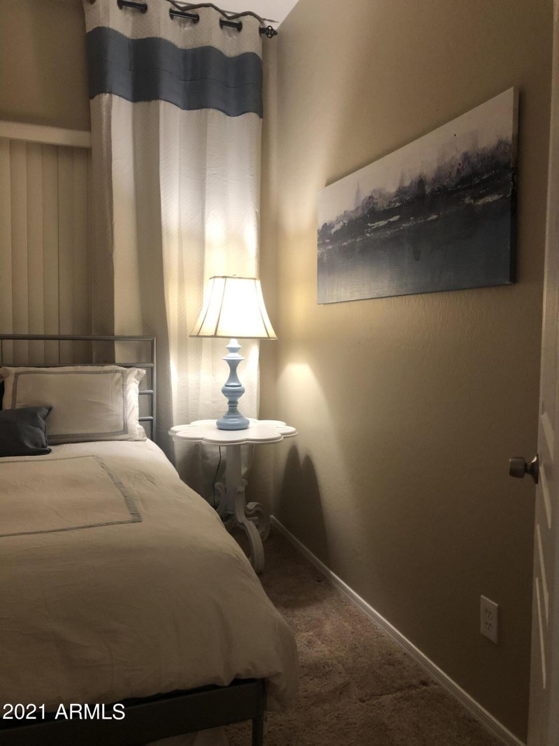 6D5E59A7-F3F8-4C4F-8D50-2704E13C7DE0