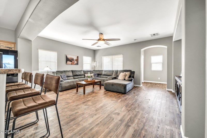 16917 W Sonora St-8_(2048)