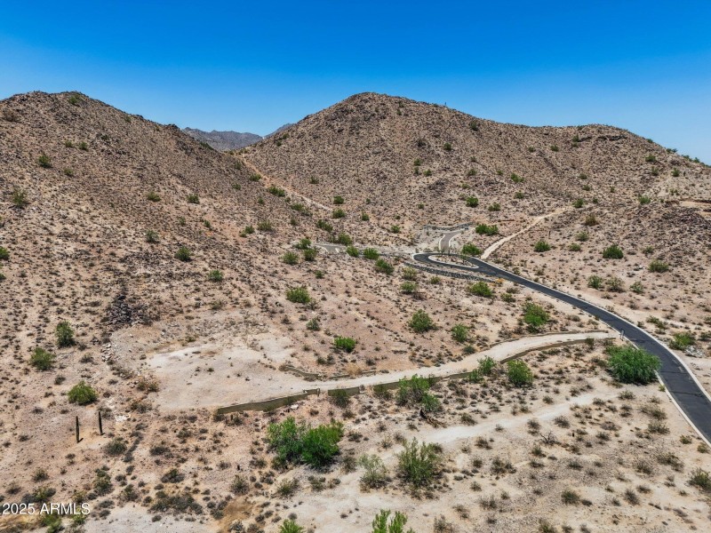 11-web-or-mls-3284-n-highlands-dr