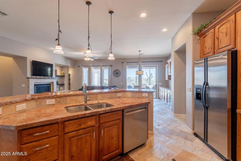 14-web-or-mls-Nora-14