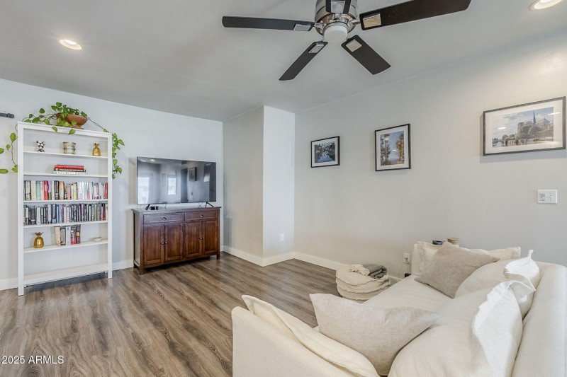 77-web-or-mls-Windsor-2 (2)