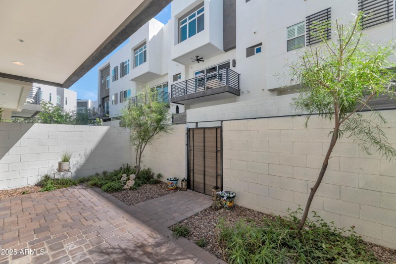 Space for tables & chairs & BBQ