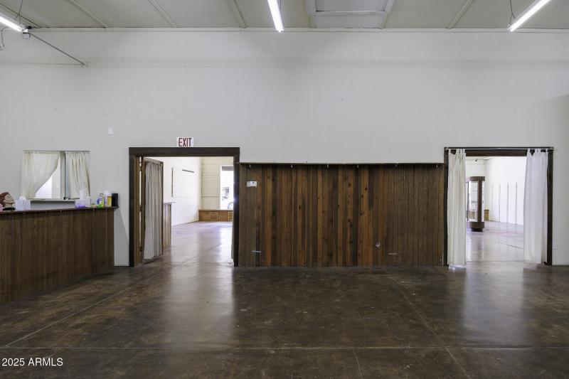 Auction Room to East