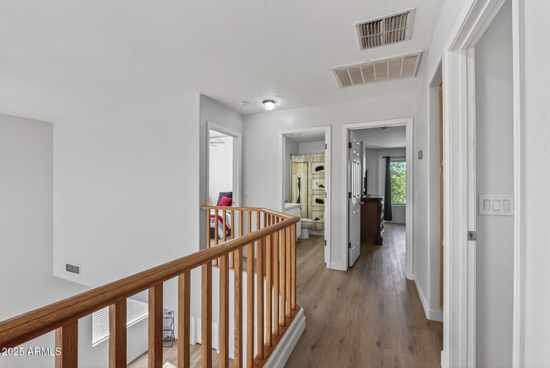 24 Upstairs Hall 1.1