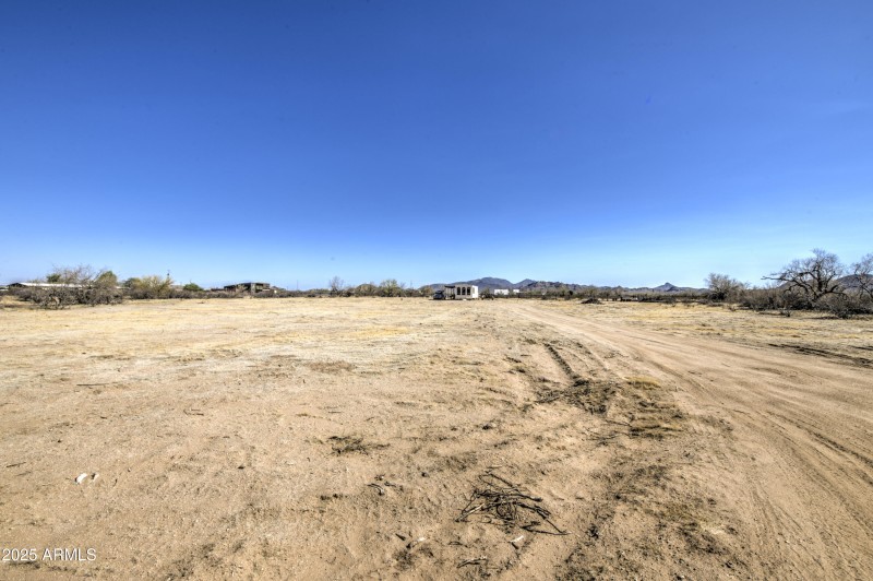 Lot 4