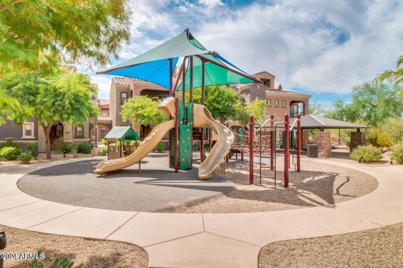 20230412212503557998000000-o