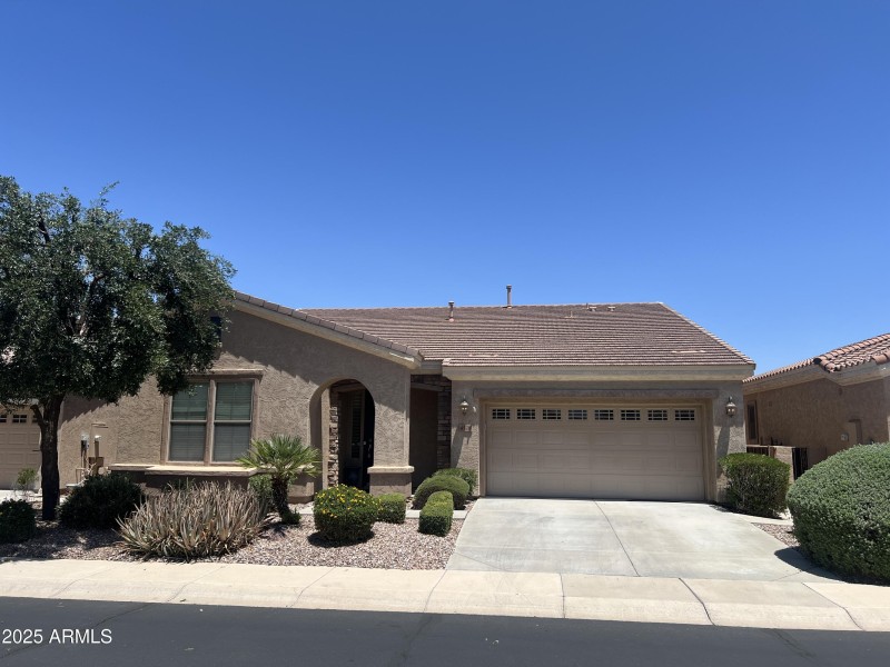 4528 E DONATO DR FRONT PIC