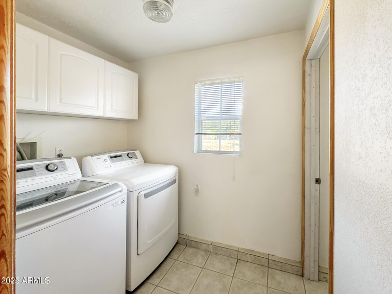20 - Laundry Room