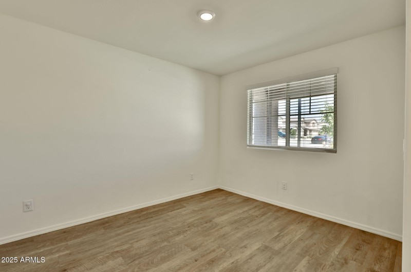 24-web-or-mls-25847 W Winston Dr Buckeye