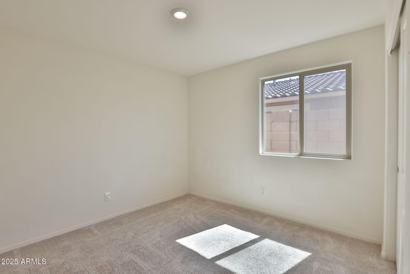 28-web-or-mls-25847 W Winston Dr Buckeye