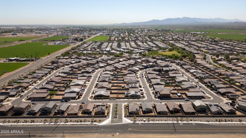 3-web-or-mls-25847 W Winston Dr Buckeye,